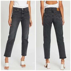 Levis Wedgie Straight Jeans